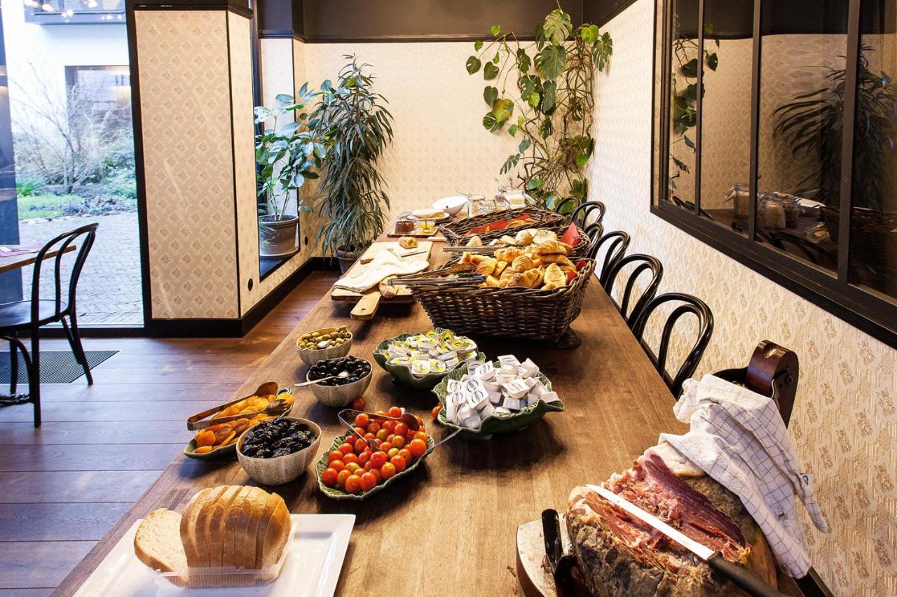 Hotel Latroupe Le Berger Brussels
