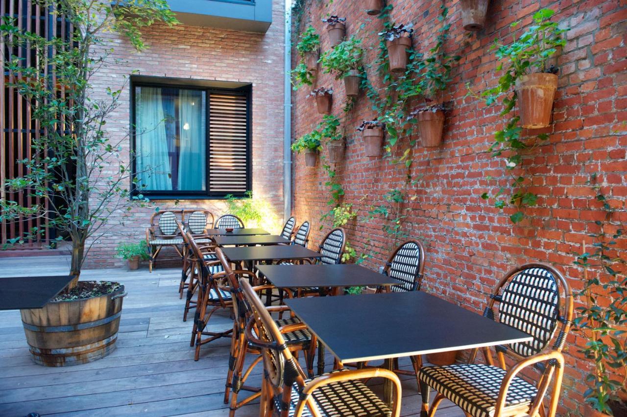 Latroupe Le Berger Hotel